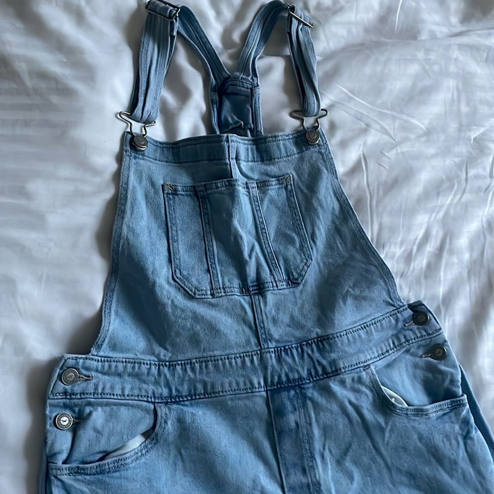 Hollister Women’s Baggy Overalls